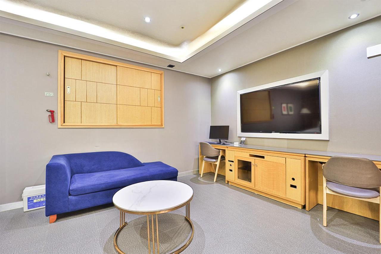 Seomyeon Ib Hotel بوسان المظهر الخارجي الصورة