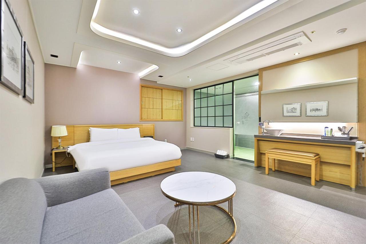 Seomyeon Ib Hotel بوسان المظهر الخارجي الصورة