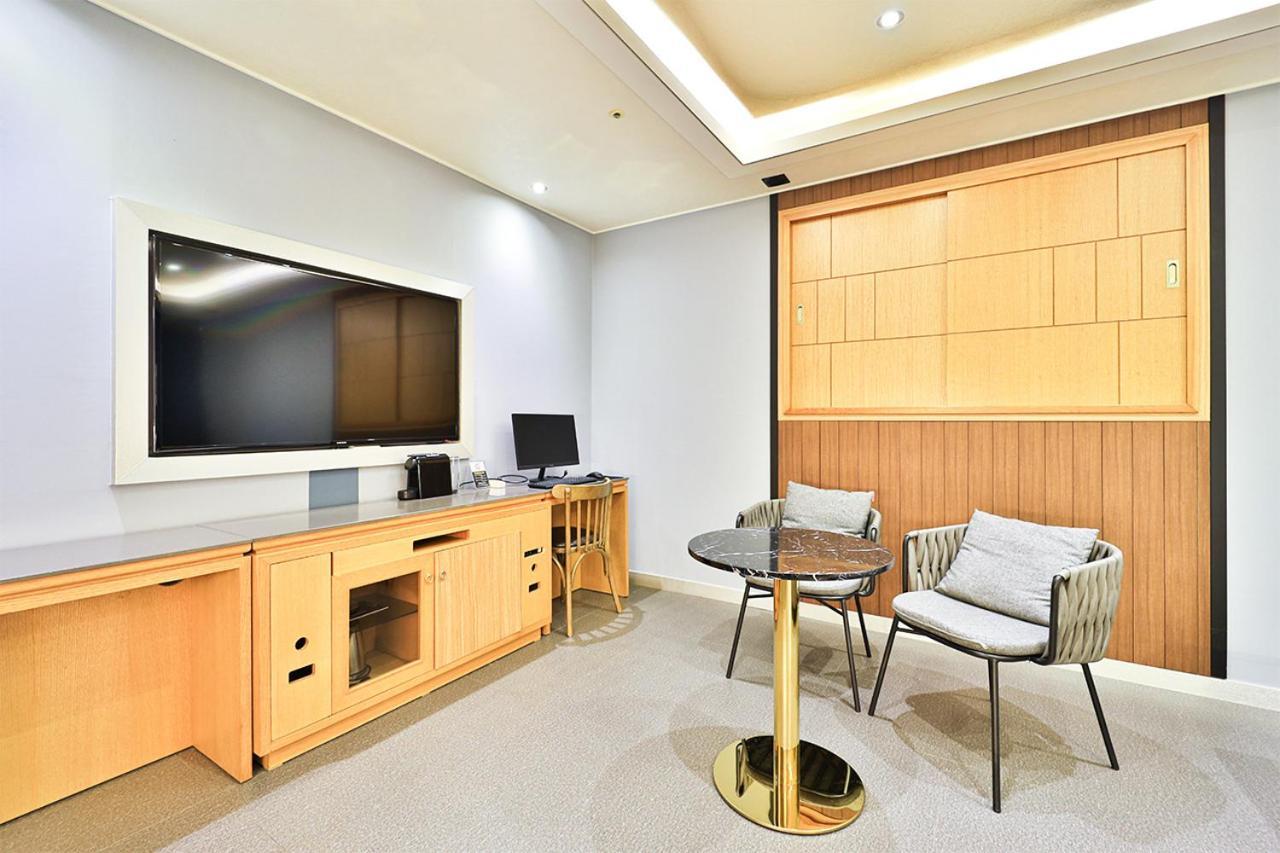 Seomyeon Ib Hotel بوسان المظهر الخارجي الصورة